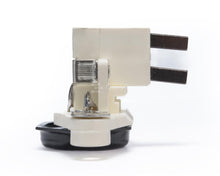 Cargar imagen en el visor de la galería, Regulador alternador bosch ford chevrolet nissan vw volvo
