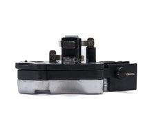 Cargar imagen en el visor de la galería, Regulador para alternador lucas tractores massey ferguson