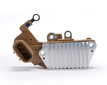 Cargar imagen en el visor de la galería, Regulador alternador nippondenso acura slx,isuzu trooper