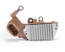 Cargar imagen en el visor de la galería, Regulador alternador nippondenso toyota 4runner pick up t100