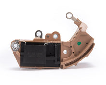 Cargar imagen en el visor de la galería, Regulador alternador nippondenso toyota 4runner pick up t100