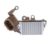Cargar imagen en el visor de la galería, Regulador alternador nippondenso toyota 4runner t100 tacoma