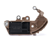 Cargar imagen en el visor de la galería, Regulador alternador nippondenso toyota 4runner t100 tacoma