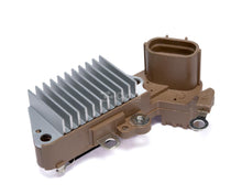 Cargar imagen en el visor de la galería, Regulador alternador nippondenso toyota camry celica supra