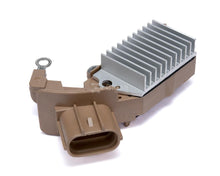 Cargar imagen en el visor de la galería, Regulador alternador nippondenso toyota camry mazda milenia