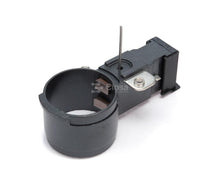 Cargar imagen en el visor de la galería, Porta carbon alternador hitachi nissan 93-96 c/ 2 carbones