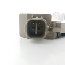 Cargar imagen en el visor de la galería, Regulador de alternador nippondenso toyota tacoma yaris