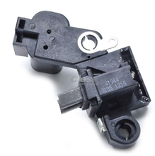 Cargar imagen en el visor de la galería, Regulador de alternador hitachi nissan maxima, 300zx