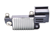 Cargar imagen en el visor de la galería, Regulador de alternador hitachi nissan tsuru, sentra