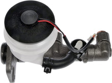 Cargar imagen en el visor de la galería, Cilindro Maestro Toyota Cressida Pickup 1979-1987