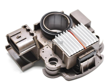 Cargar imagen en el visor de la galería, Regulador de alternador mitsubishi nissan urvan diesel