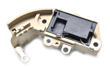 Cargar imagen en el visor de la galería, Regulador de alternador nippondenso toyota montacargas