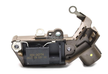 Cargar imagen en el visor de la galería, Regulador para alternador nippondenso toyota tacoma yaris