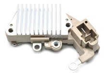 Cargar imagen en el visor de la galería, Regulador de alternador nippondenso toyota montacargas