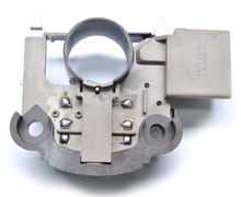 Cargar imagen en el visor de la galería, Regulador alternador mitsubishi nissan 20sx 300zx stanza