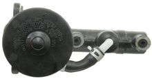 Cargar imagen en el visor de la galería, Cilindro Maestro Bomba Frenos Toyota Pickup 1986/1988