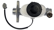 Cargar imagen en el visor de la galería, Cilindro Maestro Bomba Frenos Nissan Sentra 2002/2004