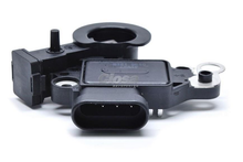 Cargar imagen en el visor de la galería, Regulador alternador ad221 aveo suzuki swift pontiac d2262