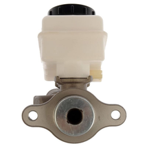 Cargar imagen en el visor de la galería, Cilindro Maestro Bomba Frenos Qx4 Pathfinder Urvan 1996/2013