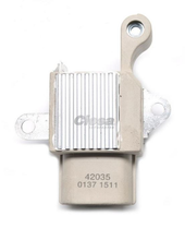 Cargar imagen en el visor de la galería, Regulador de alternador nippondenso toyota 3 terminales