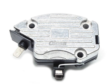 Cargar imagen en el visor de la galería, Regulador de alternador lucas tractores massey ferguson