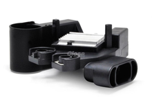 Cargar imagen en el visor de la galería, Regulador de alternador valeo gm hummer isuzu 12 volts