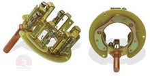 Cargar imagen en el visor de la galería, Porta carbon para marcha delco 50mt caterpillar 12 carbones