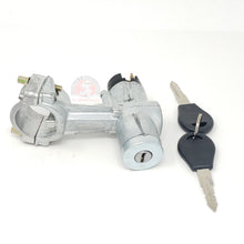Cargar imagen en el visor de la galería, SWITCH LLAVE C/CANDADO NISSAN 79-84 PICK