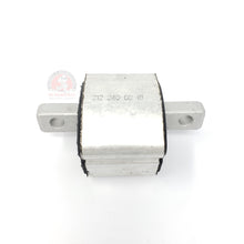 Cargar imagen en el visor de la galería, Soporte Transmision Mercedes-Benz C280 2006 N/A 3 (3562)