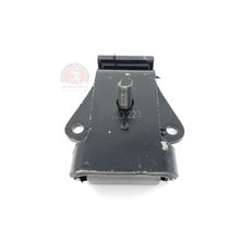Cargar imagen en el visor de la galería, Soporte Motor Frontal Der. Nissan Cabstar 2008-2012 (4230)