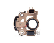 Cargar imagen en el visor de la galería, Regulador Portacarbon Alternador Mitsubishi Dodge Neon 98-05