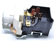 Cargar imagen en el visor de la galería, Switch Luz Gm Dina Buick 64-67 Ds155