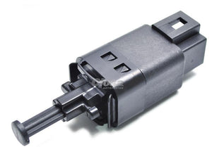 SWITCH LUZ DE FRENO SUZUKI FORENZA