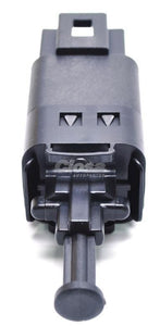 SWITCH LUZ DE FRENO SUZUKI FORENZA