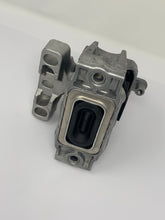 Cargar imagen en el visor de la galería, Soporte Frontal Derecho Passat V6 3.6 (2 (4514H)